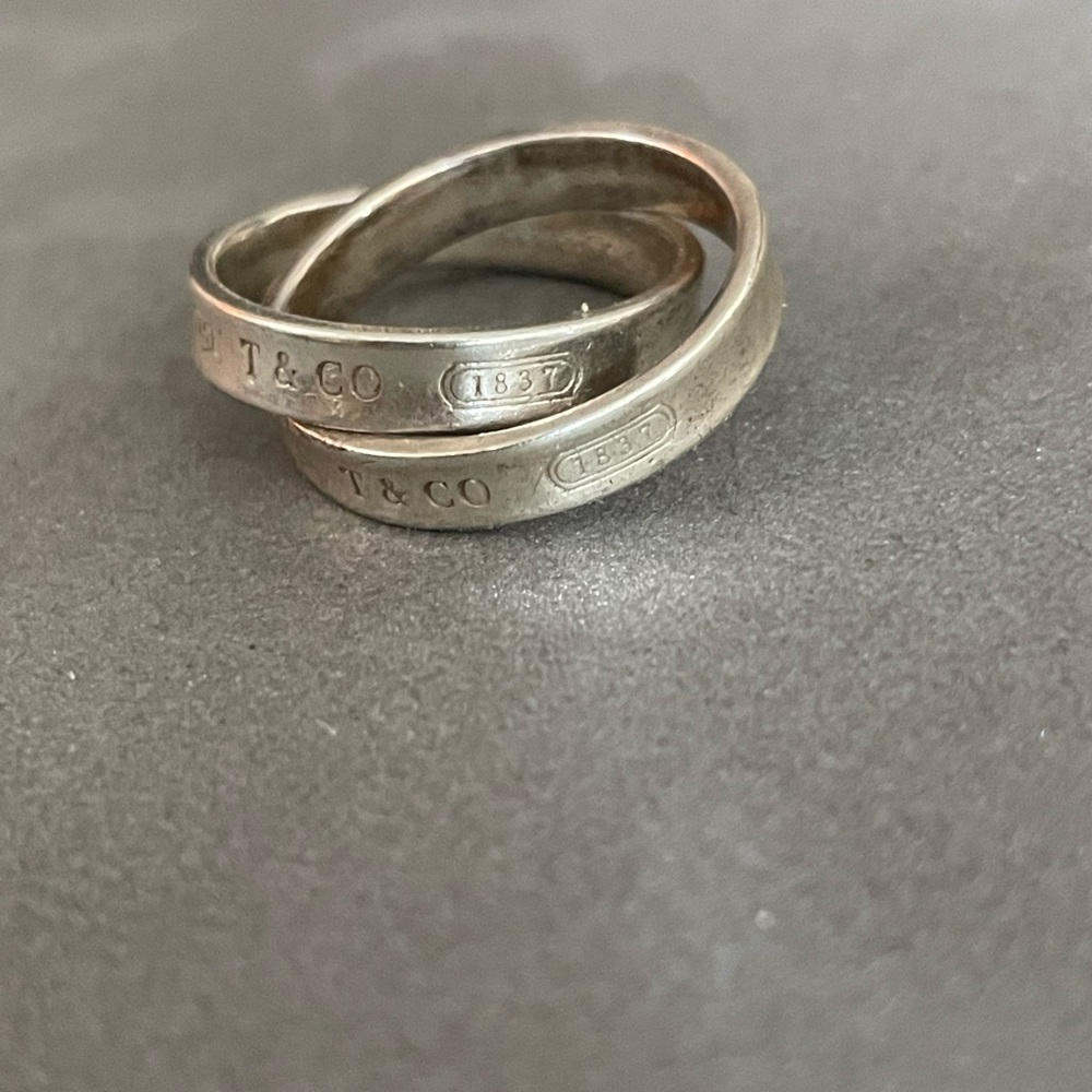 Tiffany & Co Interlocking Ring Size 6